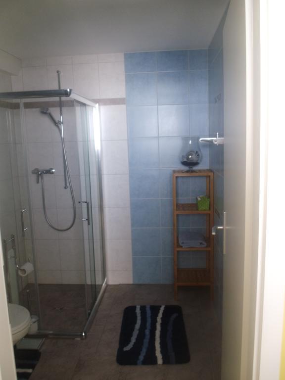 Suter Apartment *